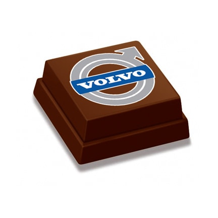 Logobonbon als smaakvolle attentie voor klanten van Volvo