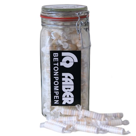Logo snoeppot met biologische snoepjes als promotiemiddel