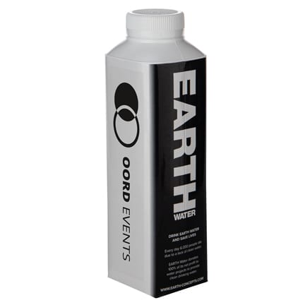 Kartonnen waterfles met bedrijfslogo