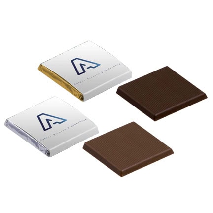 Chocolaatje met eigen logowikkel als give-away bij de koffie