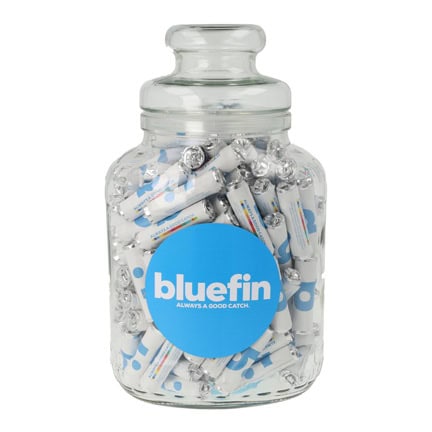 Klassiek snoeppot met stolpdeksel gepersonaliseerd met logo als relatiegeschenk